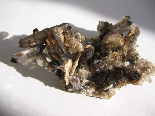 Раухтопаз (дымчатый кварц, морион) Раухтопаз (дымчатый кварц, морион)