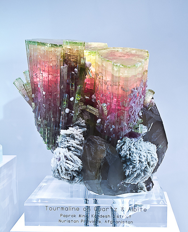Quartz, Tourmaline, Albite