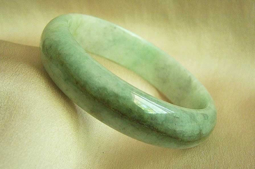 Цены на ювелирные украшения с жадеитом Цены на ювелирные украшения с жадеитом